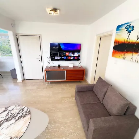 公寓 Marina Sea Breeze Apartment, Sleeps 8, Free Wi-fi