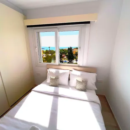 公寓 Marina Sea Breeze Apartment, Sleeps 8, Free Wi-fi