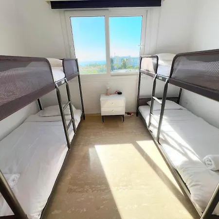 דירה Marina Sea Breeze Apartment, Sleeps 8, Free Wi-fi *