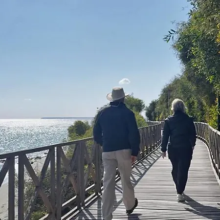 דירה Marina Sea Breeze Apartment, Sleeps 8, Free Wi-fi *