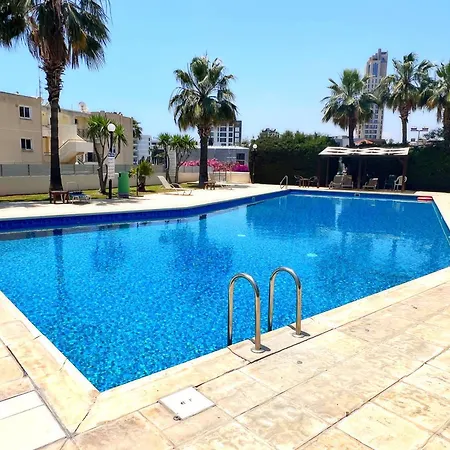 דירה Marina Sea Breeze Apartment, Sleeps 8, Free Wi-fi